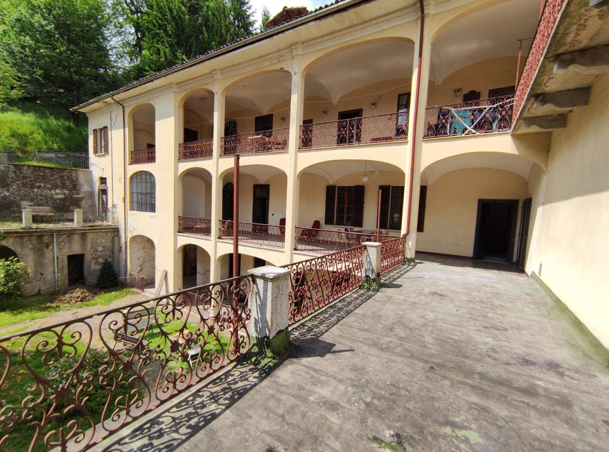 לינה וארוחת בוקר Casa Valduggia מראה חיצוני תמונה